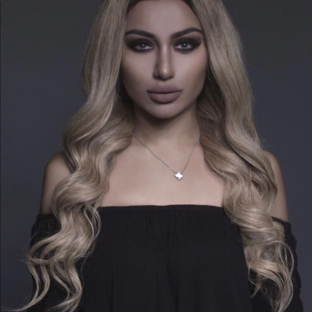 BELLAMI HUMAN HAIR WIG VICTORIA BODY WAVE